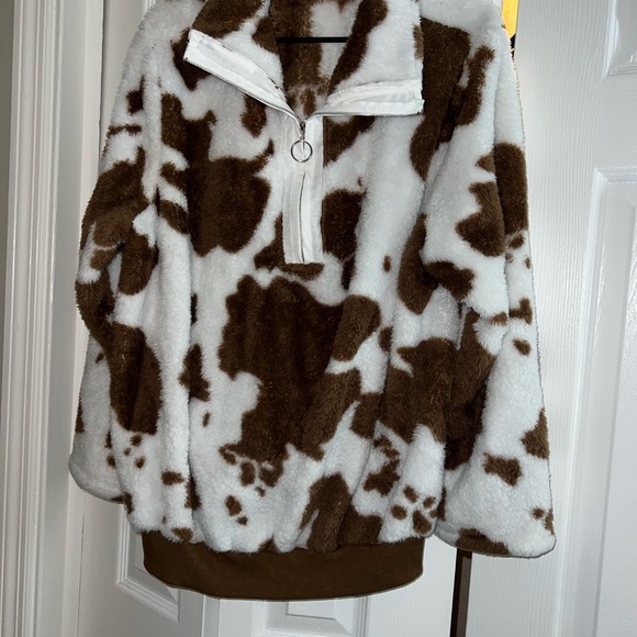 Cow print pullover - Picture 1 of 2